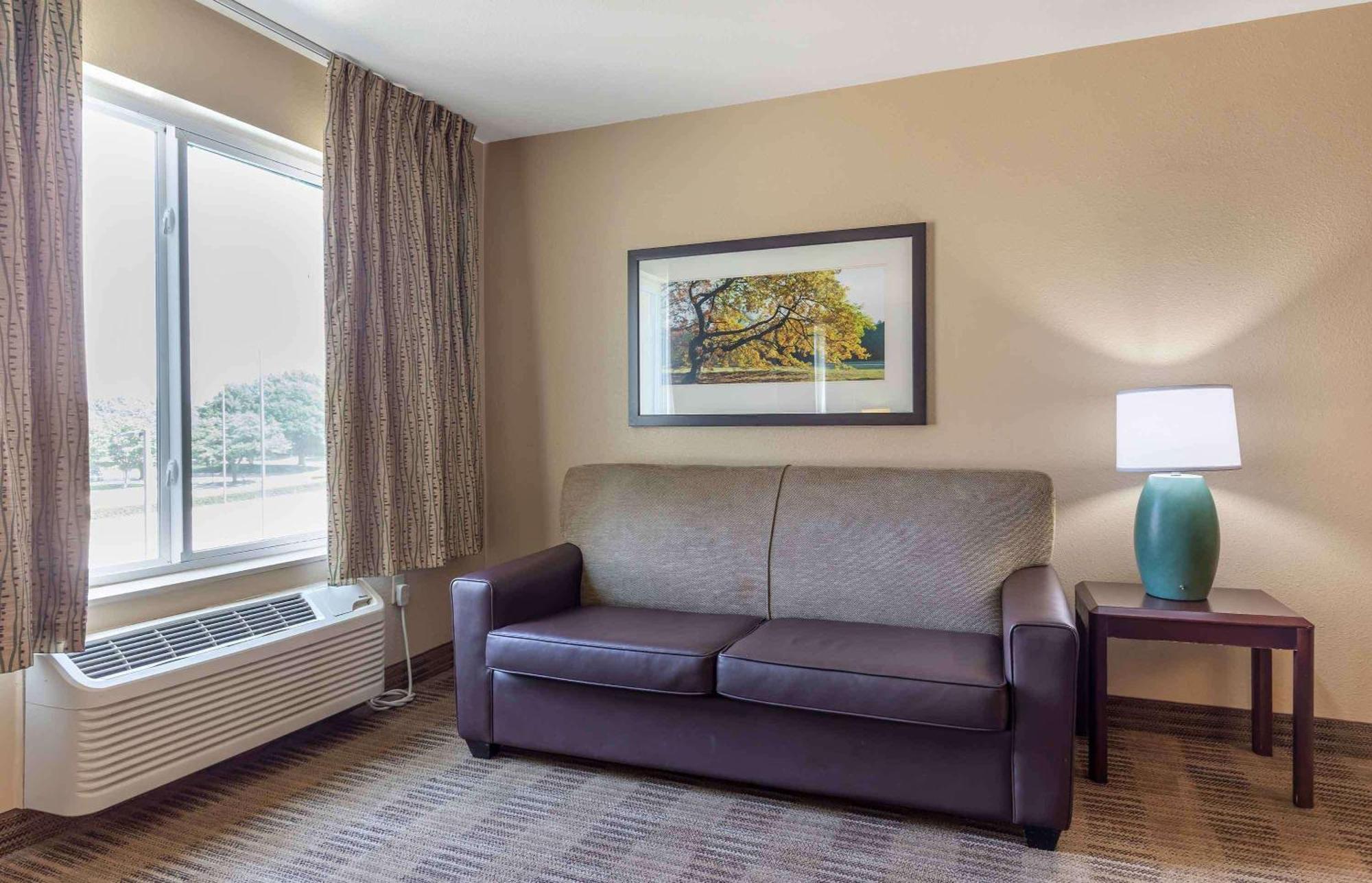 Extended Stay America Suites - Meadowlands - Іст-Ратерфорд Екстер'єр фото